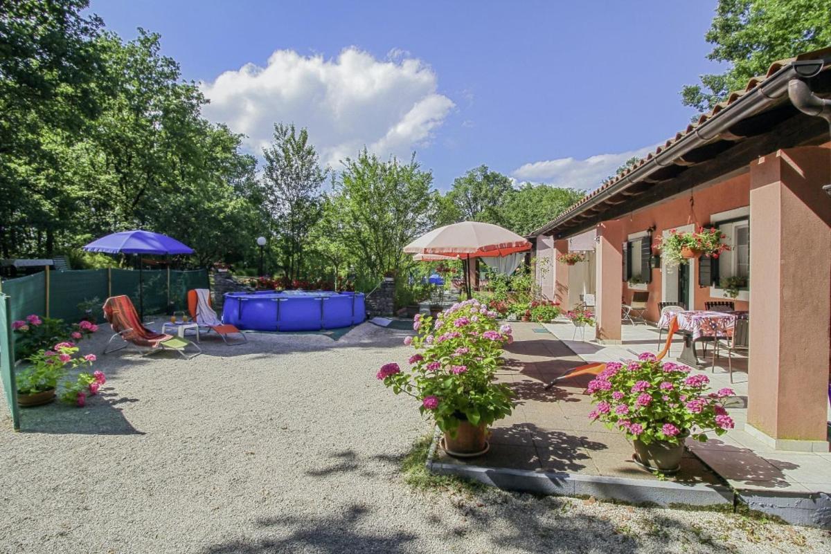 Dalibor In Jakacici - Haus Fuer 2-4 Personen Gracisce Exterior photo